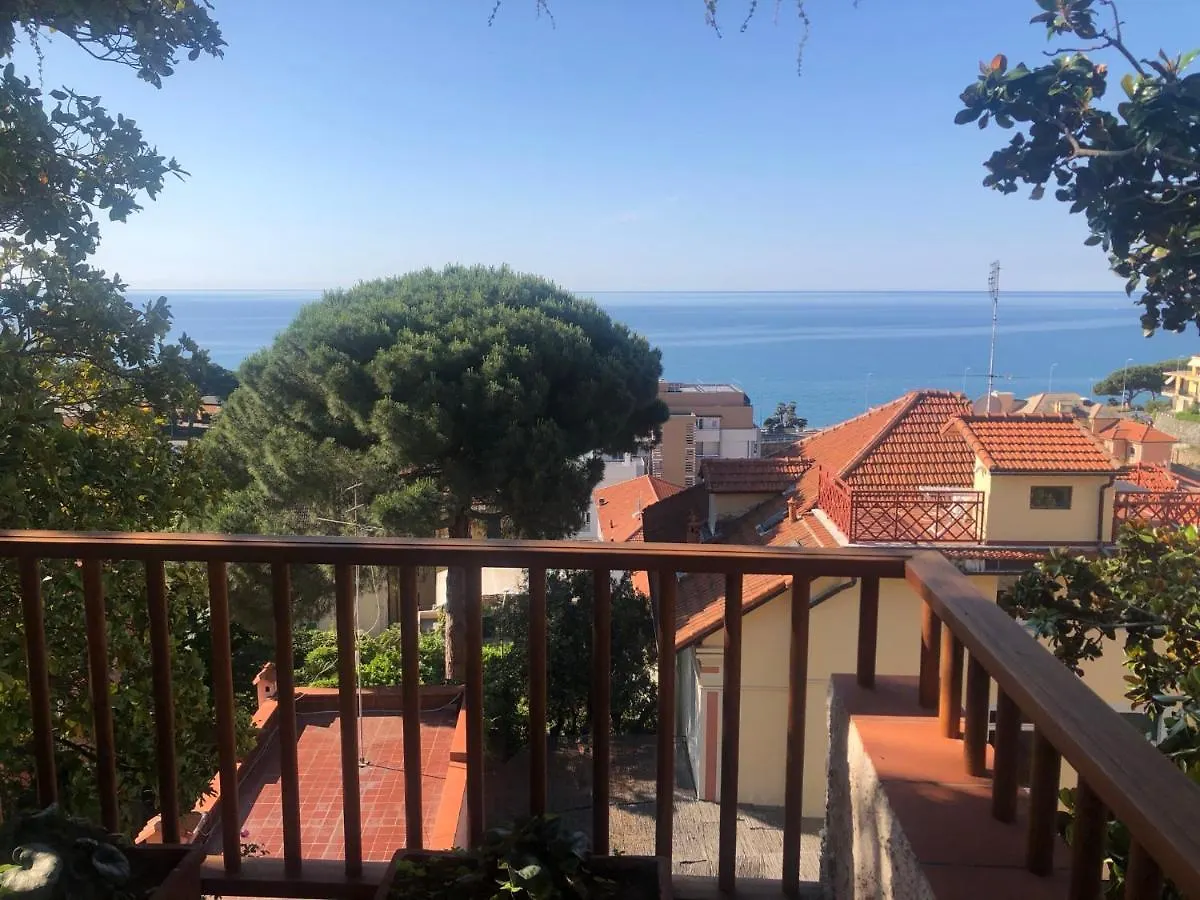 La Casetta di Laura Celle Ligure 0*,  Italia