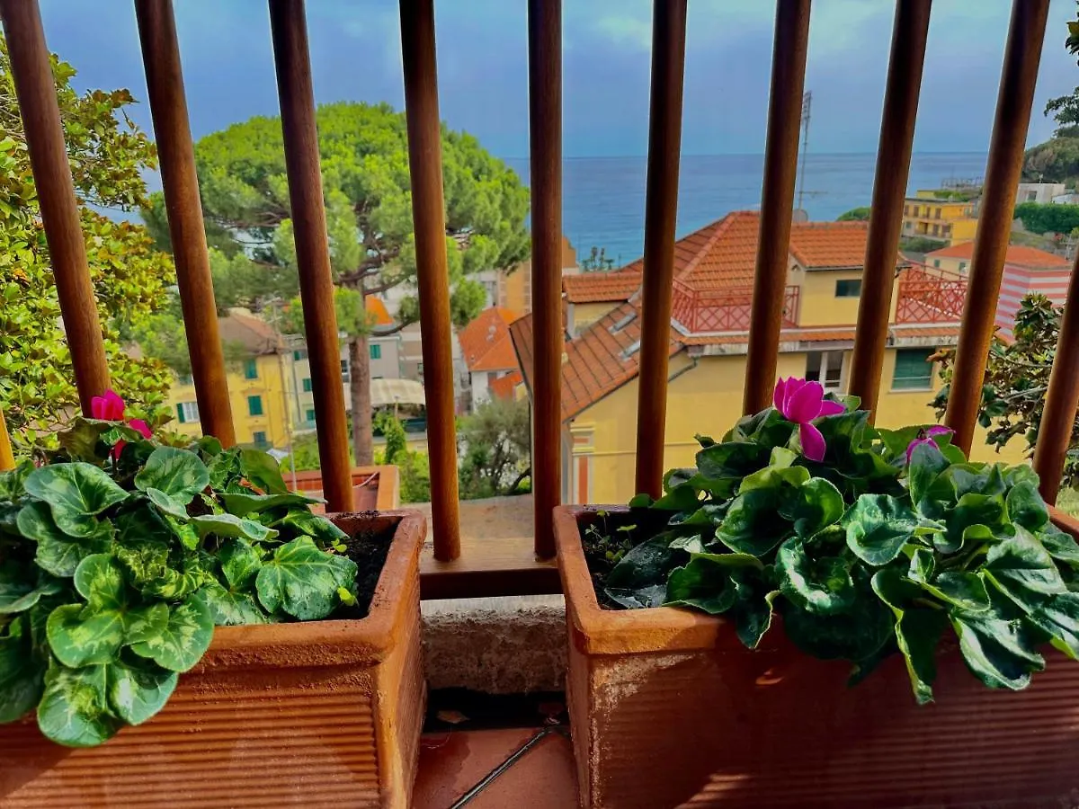 La Casetta di Laura Celle Ligure 0*,  Italia